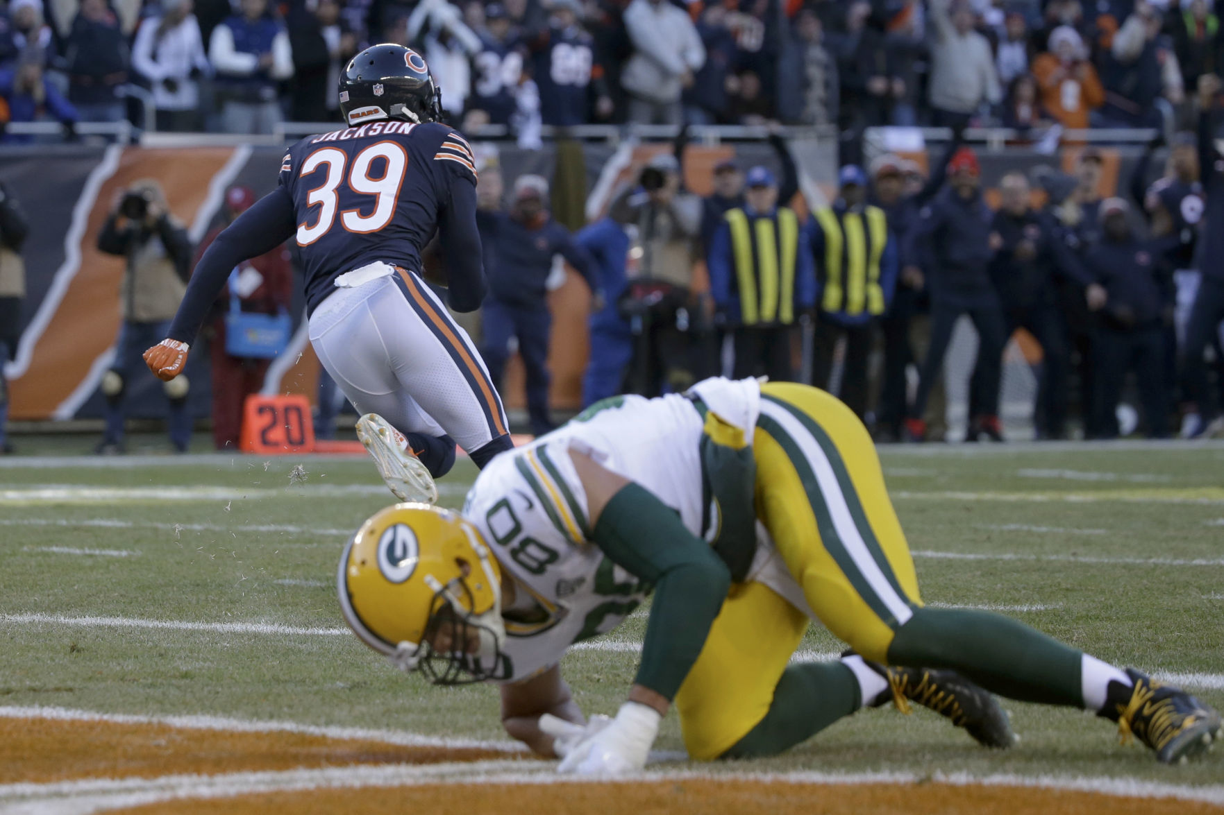 Eddie Jackson interception of Aaron Rodgers, AP photo